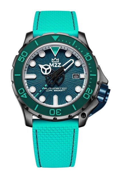 M2Z Diver 200 Automatic movement Green Stainless steel Male 200-011.-.MZ. A brand-new M2Z Diver 200 watch featuring a Green dial and a Stainless steel strap. Angled view.
