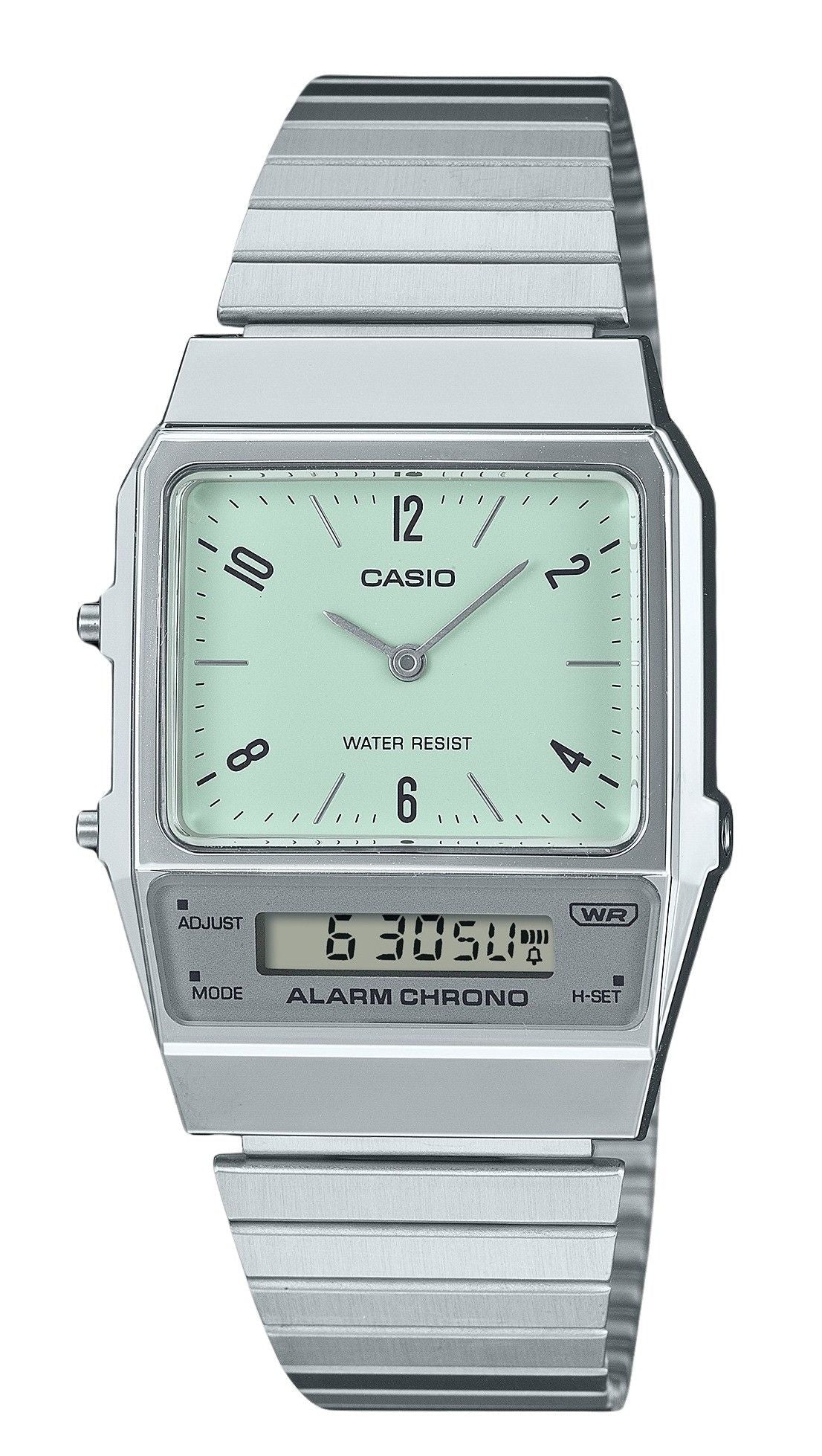 Casio Vintage Quartz movement Green Stainless steel Male AQ-800E-3A. A brand-new Casio Vintage watch featuring a Green dial and a Stainless steel strap. Side view.