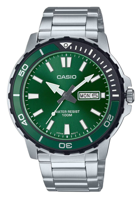 Casio Standard Quartz movement Green Stainless steel Male MTD-125D-3AV. A brand-new Casio Standard watch featuring a Green dial and a Stainless steel strap. Front view.