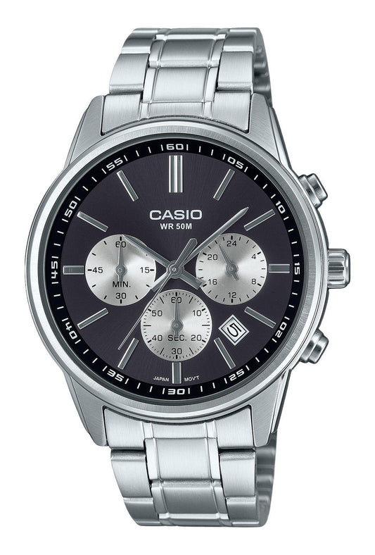 Casio Standard Quartz movement Grey Stainless steel Male MTP-E515D-1AV. A brand-new Casio Standard watch featuring a Grey dial and a Stainless steel strap. Angled view.