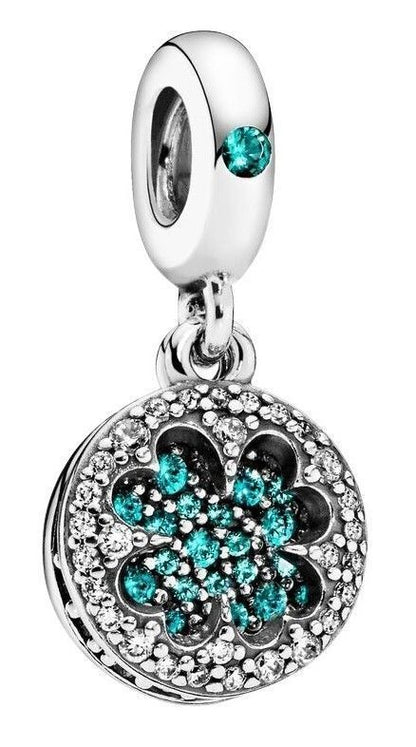 PANDORA Female P-797906NRGMX. A brand-new PANDORA watch. Side view.