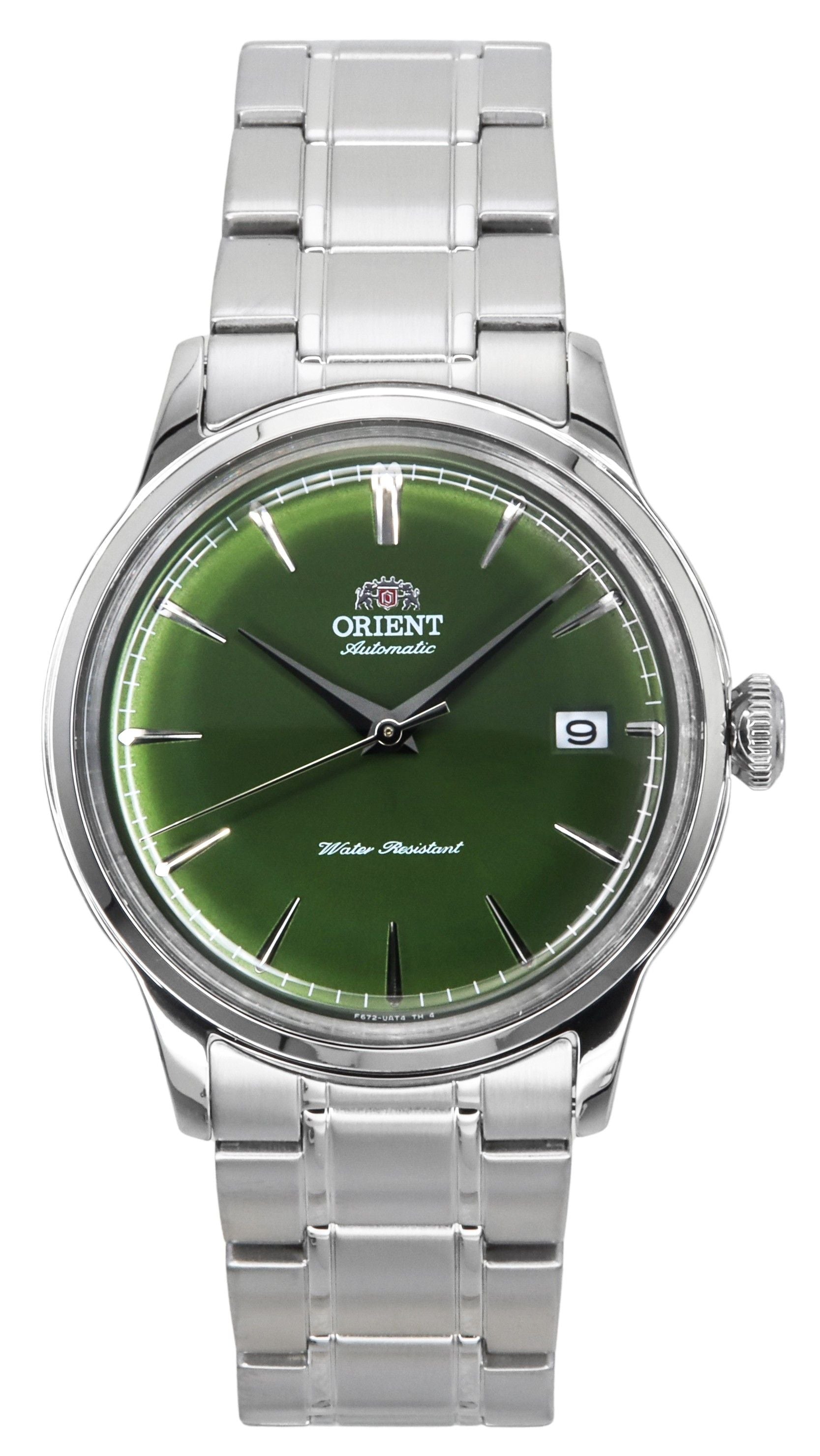 Orient Bambino Automatic movement Grass Green Stainless steel Male RA-AC0M09E. A brand-new Orient Bambino watch featuring a Grass Green dial and a Stainless steel strap. Side view.