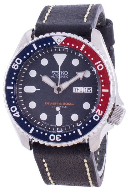 Seiko Automatic movement Black Leather Male SKX009J1-var-LS16. A brand-new Seiko watch featuring a Black dial and a Leather strap. Side view.
