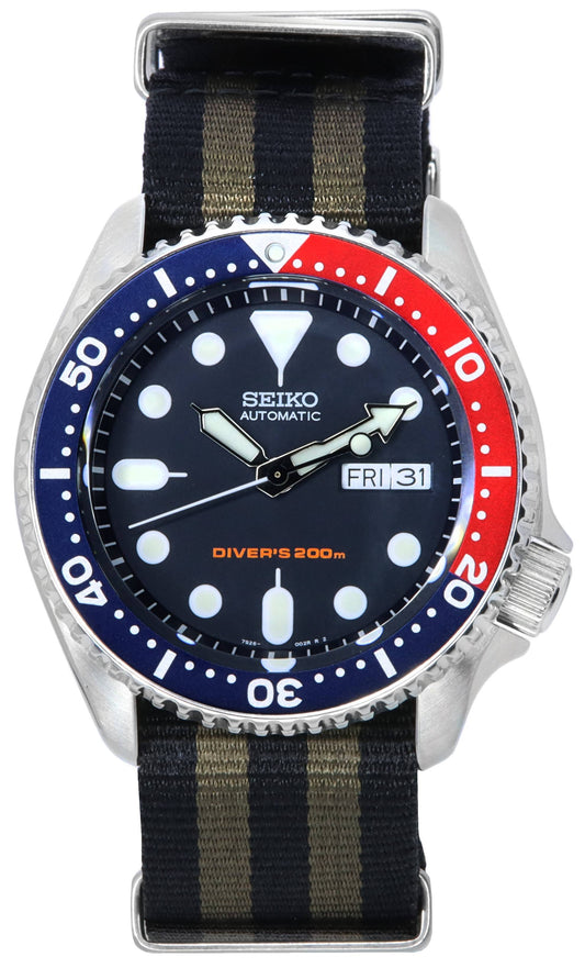 Seiko Automatic movement Blue Male SKX009K1-var-NATO21. A brand-new Seiko watch featuring a Blue dial. Angled view.