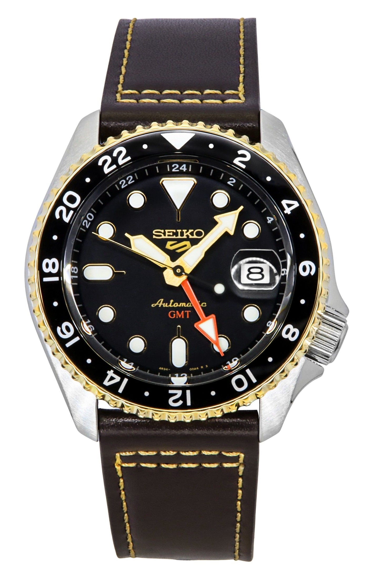 Seiko 5 Sports SKX Automatic movement Black Leather Male SSK036K1. A brand-new Seiko 5 Sports watch featuring a Black dial and a Leather strap. Angled view.