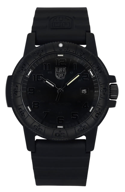 Luminox Sea Leatherback Turtle Quartz movement Black Silicone Male XS.0321.BO.L. A brand-new Luminox Sea watch featuring a Black dial and a Silicone strap. Side view.