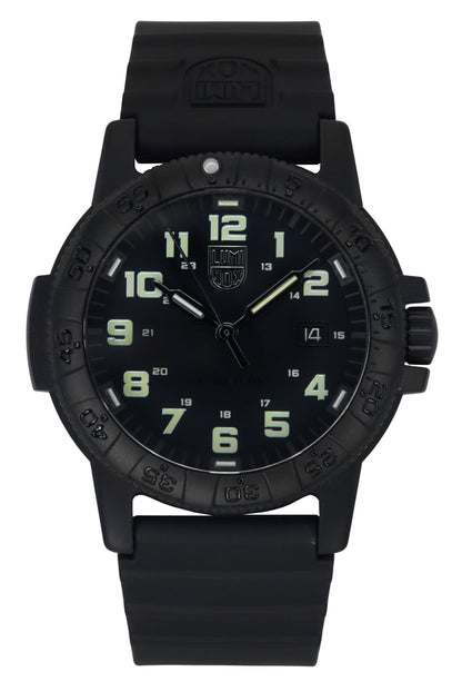 Luminox Sea Leatherback Turtle Quartz movement Black Male XS.0330. A brand-new Luminox Sea watch featuring a Black dial. Side view.