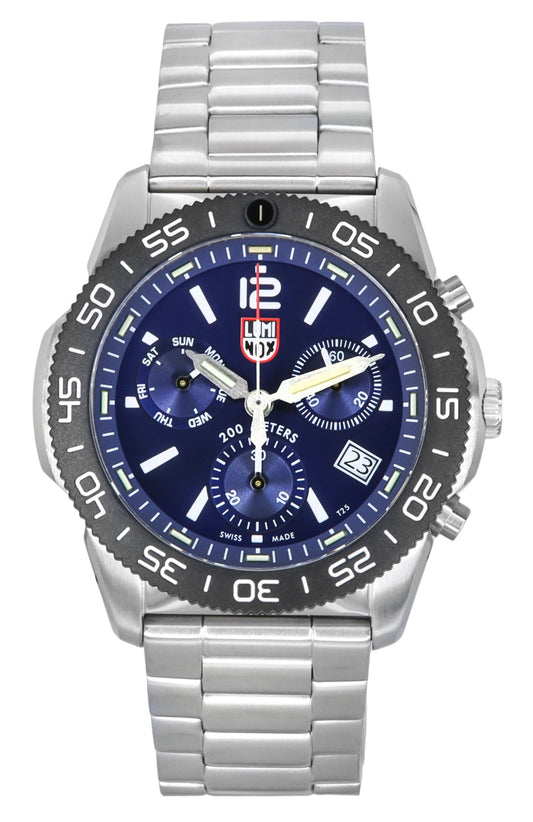 Luminox Quartz movement Blue Stainless steel Male XS.3144. A brand-new Luminox watch featuring a Blue dial and a Stainless steel strap. Front view.