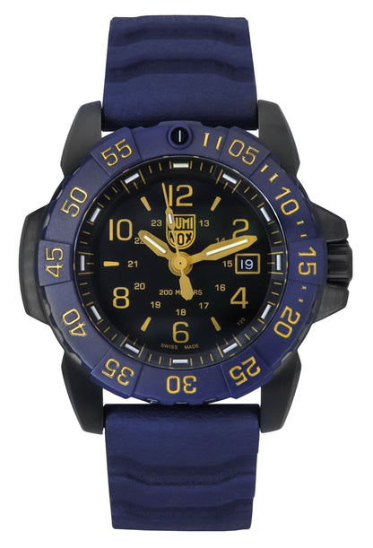 Luminox Quartz movement Black Male XS.3255.CB.NSF. A brand-new Luminox watch featuring a Black dial. Front view.