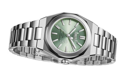 Arbutus SoHo Automatic movement Green Stainless steel Female AR2401SGS.-.AR. A brand-new Arbutus SoHo watch featuring a Green dial and a Stainless steel strap. Angled view. - view 3