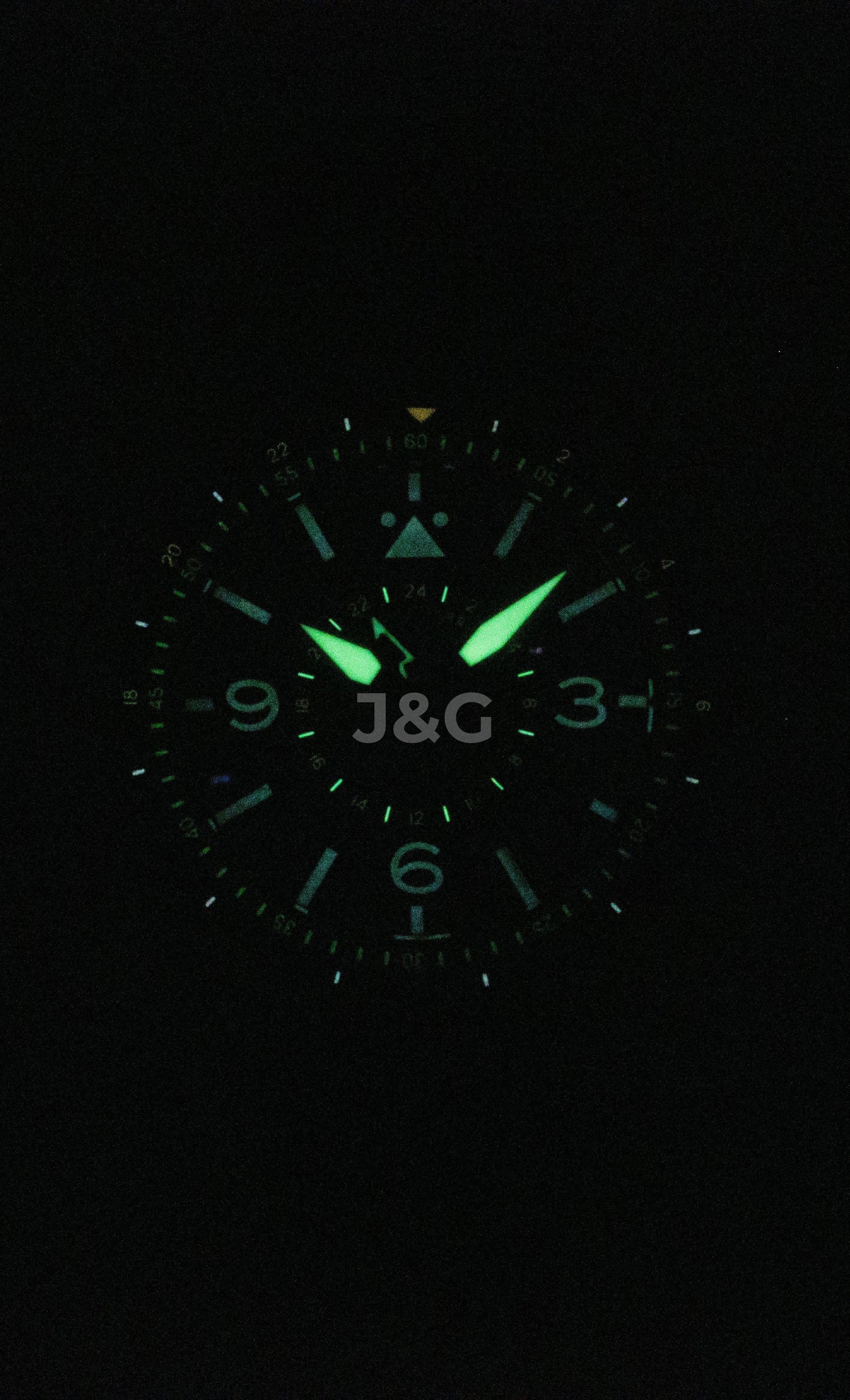 AVI-8 Flyboy Airmaster Automatic movement Blue Leather Male AV-4128-04. A brand-new AVI-8 Flyboy watch featuring a Blue dial and a Leather strap. Angled view. - view 2