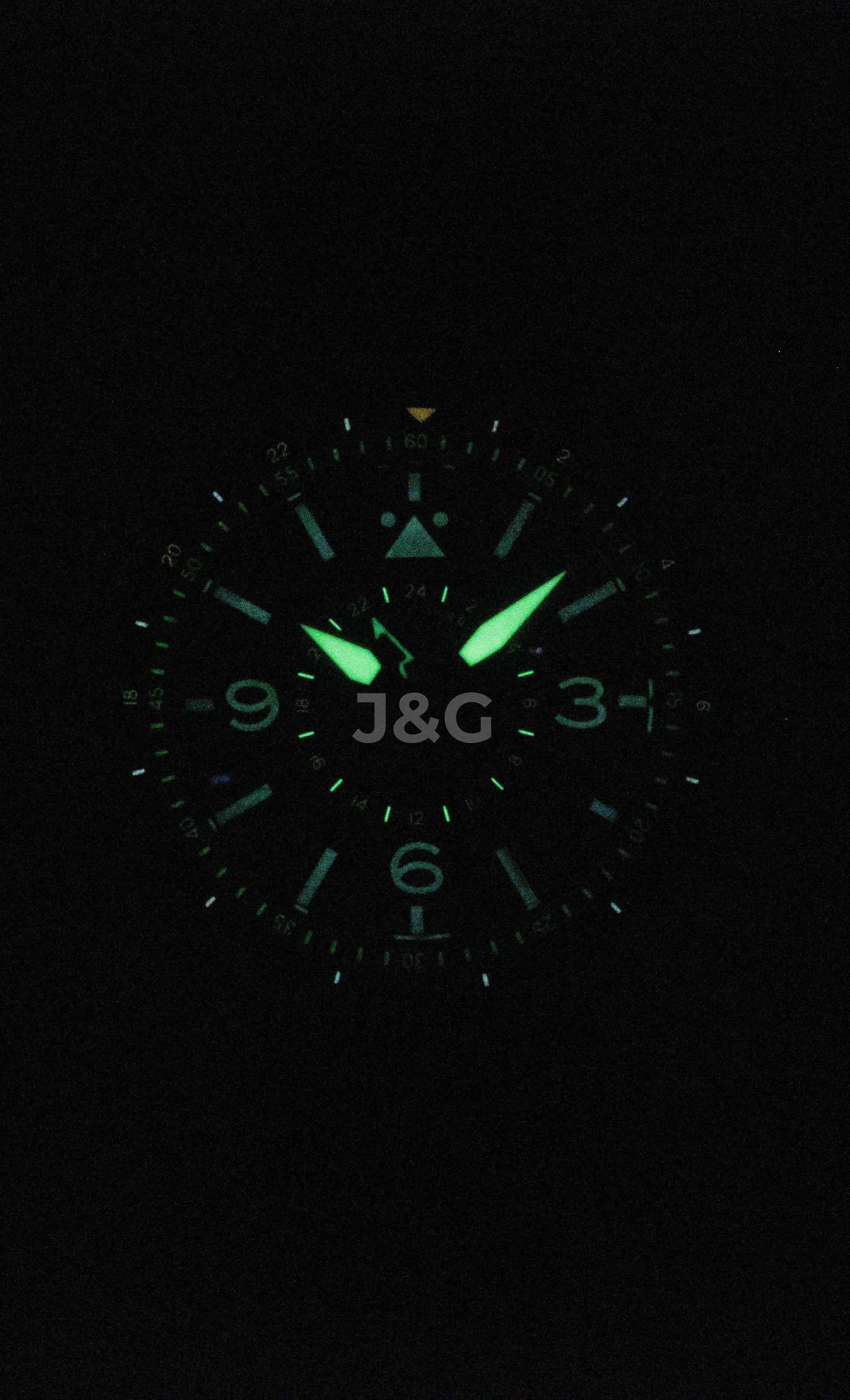 AVI-8 Flyboy Airmaster Automatic movement Blue Leather Male AV-4128-04. A brand-new AVI-8 Flyboy watch featuring a Blue dial and a Leather strap. Angled view. - view 2