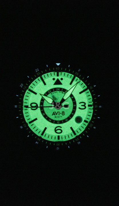 AVI-8 Flyboy Airmaster Automatic movement White Leather Male AV-4128-02. A brand-new AVI-8 Flyboy watch featuring a White dial and a Leather strap. Angled view. - view 2