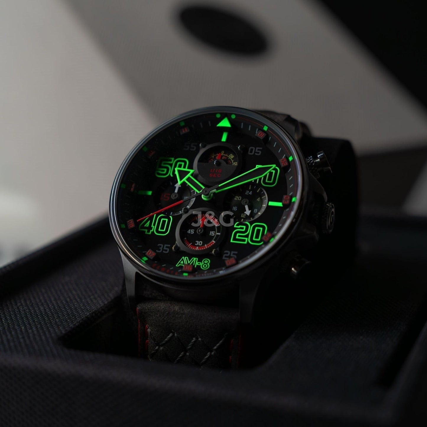 AVI-8 Hawker Quartz movement Black Leather Male AV-4093-0A. A brand-new AVI-8 Hawker watch featuring a Black dial and a Leather strap. Front view. - view 2