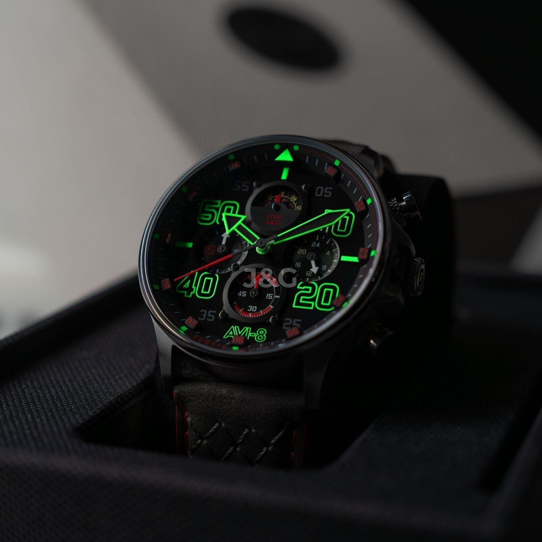 AVI-8 Hawker Quartz movement Black Leather Male AV-4093-0A. A brand-new AVI-8 Hawker watch featuring a Black dial and a Leather strap. Front view. - view 2