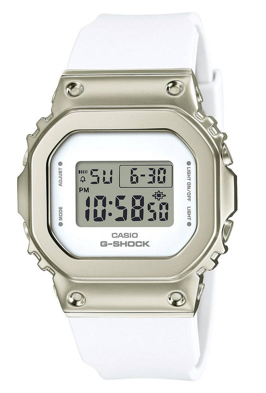 Casio G-Shock Digital Resin Strap GMS5600G-7 200M Wo. A brand-new Casio G-Shock watch. Side view.