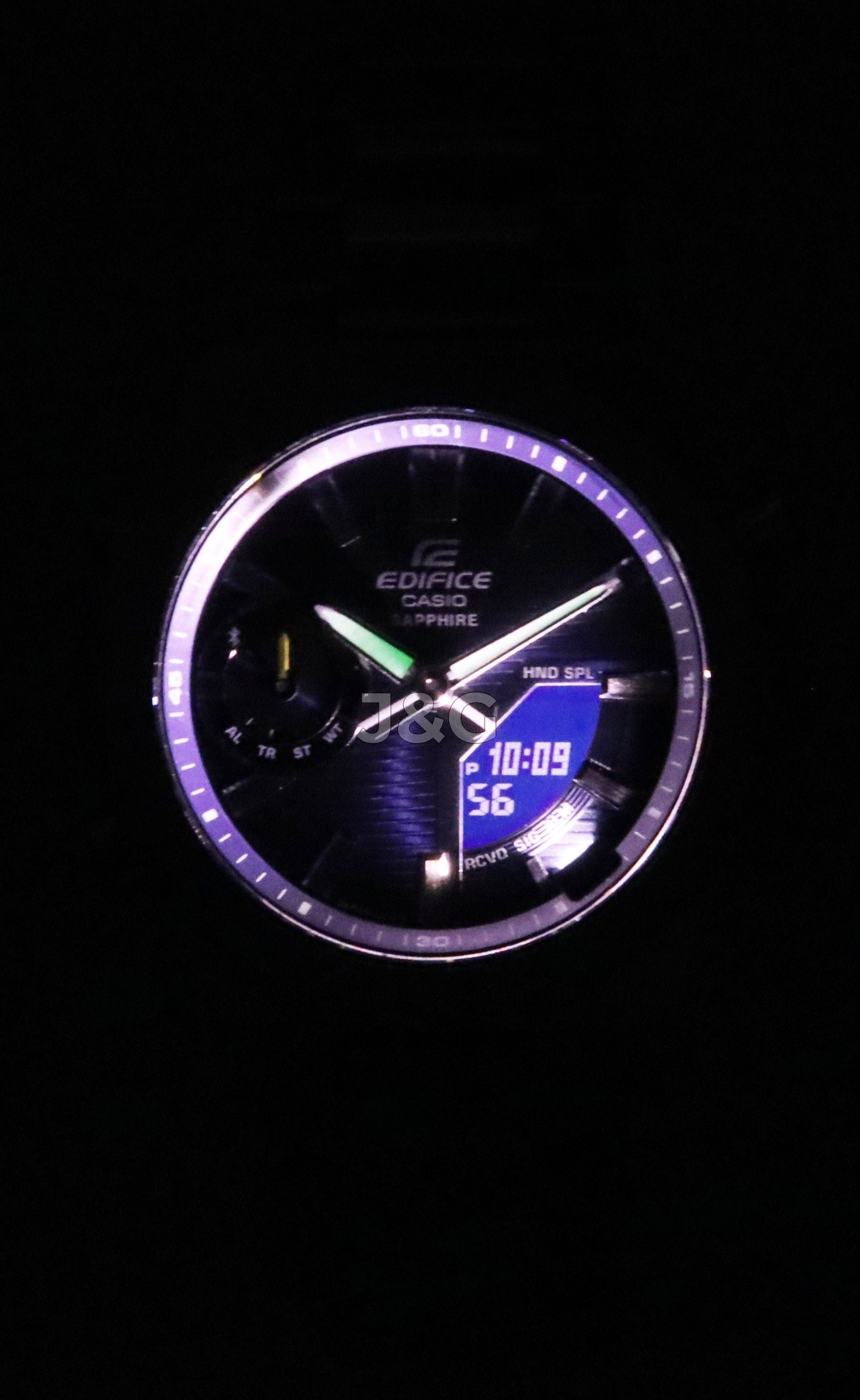 Casio Edifice Alarm Blue Stainless steel Male ECB-S10D-2A. A brand-new Casio Edifice watch featuring a Blue dial and a Stainless steel strap. Side view. - view 3