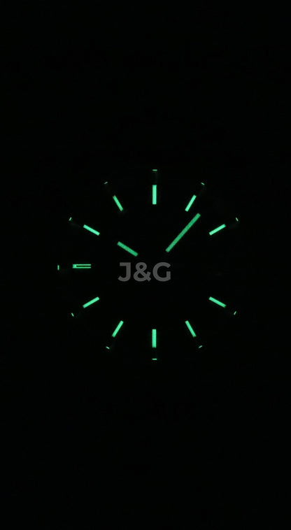 Casio Edifice Date display Blue Stainless steel Male EFB-109D-2AV. A brand-new Casio Edifice watch featuring a Blue dial and a Stainless steel strap. Side view. - view 2