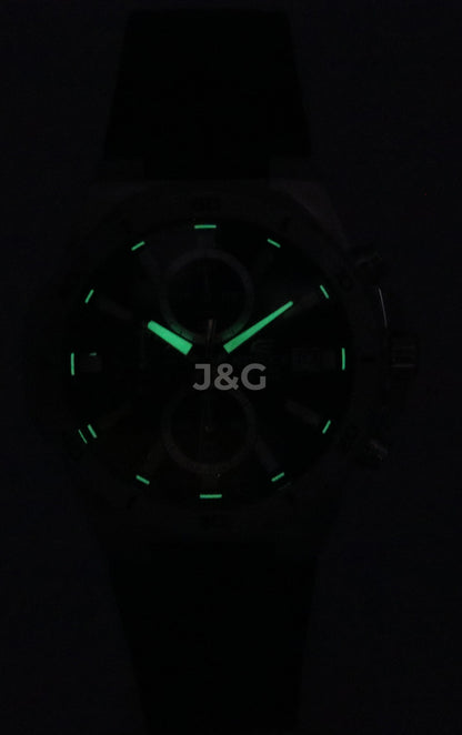 Casio Edifice Quartz movement Blue Leather Male EFV-640L-2A. A brand-new Casio Edifice watch featuring a Blue dial and a Leather strap. Side view. - view 2