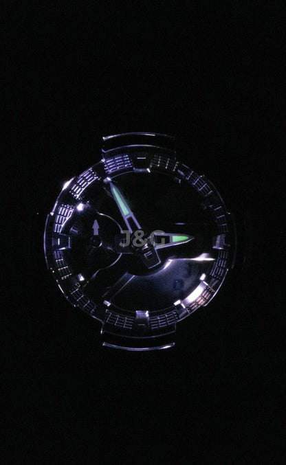 Casio G-Shock Automatic movement Grey Stainless steel Male GM-110D-8A. A brand-new Casio G-Shock watch featuring a Grey dial and a Stainless steel strap. Front view. - view 3