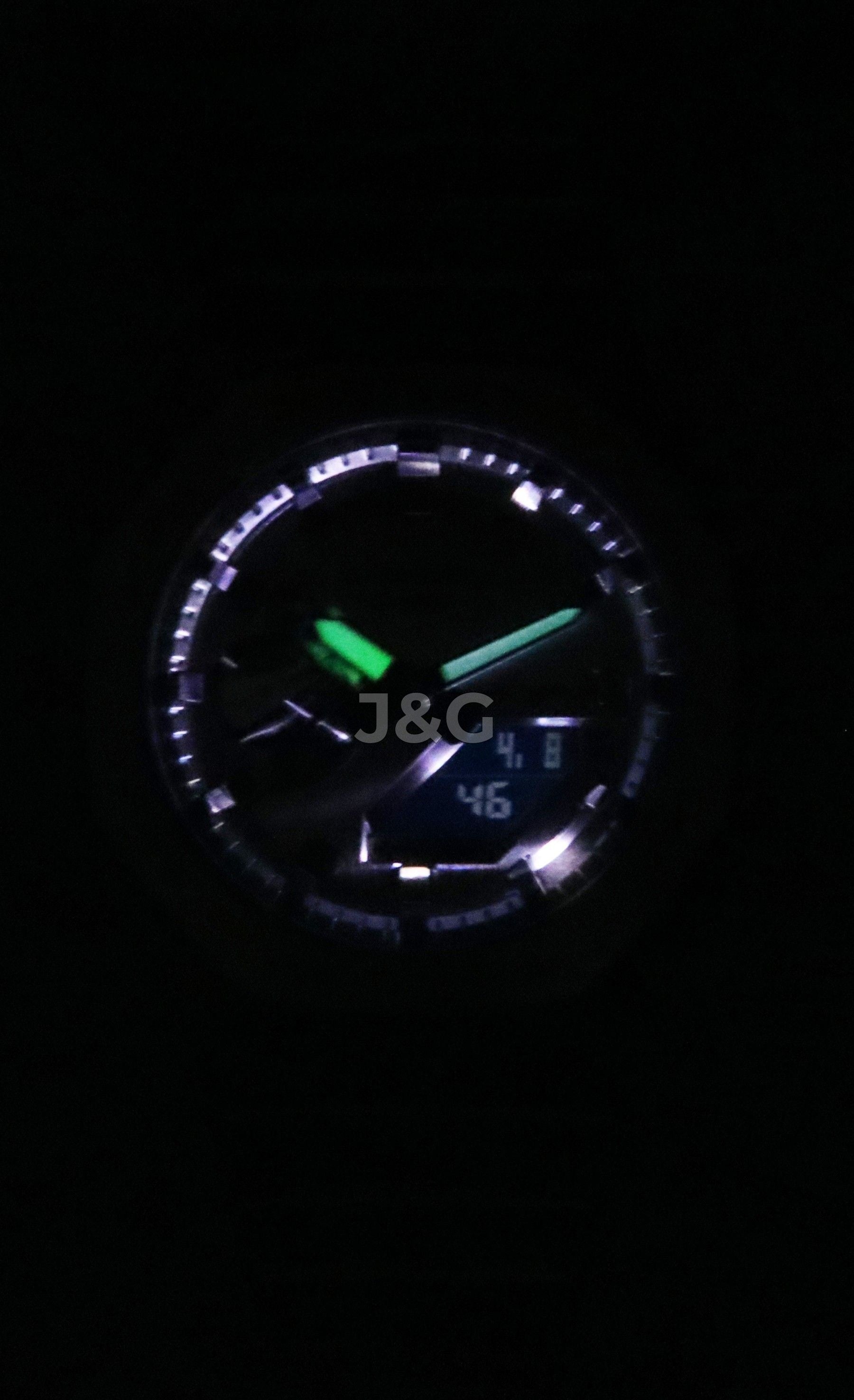 Casio G-Shock G-Steel Alarm Grey Silicone Male GM-2100YM-8A. A brand-new Casio G-Shock watch featuring a Grey dial and a Silicone strap. Front view. - view 3