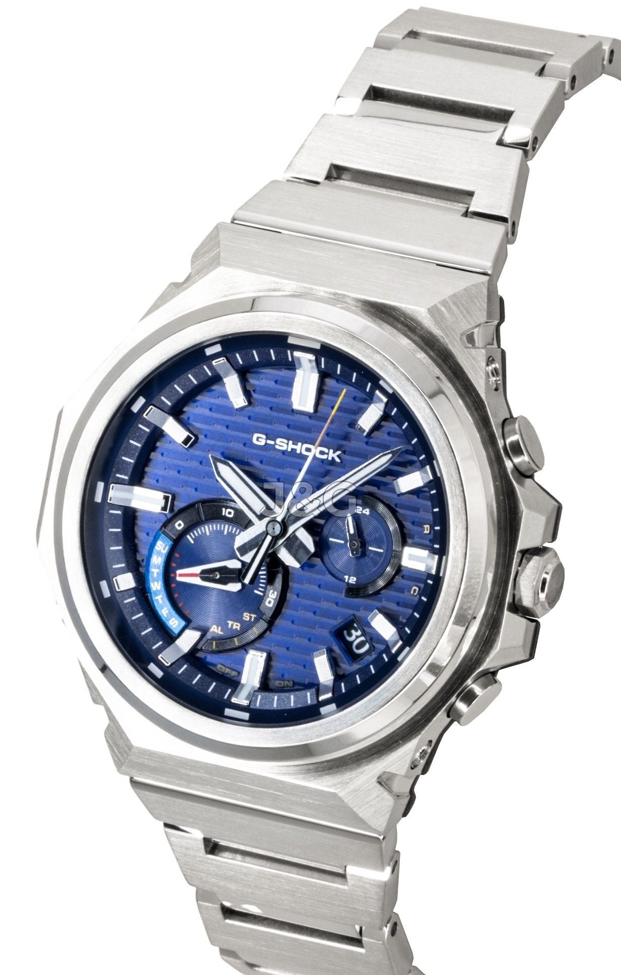 Casio G-Shock G-Steel Analog Smartphone Link Stainless. A brand-new Casio G-Shock watch featuring a Blue dial and a Stainless steel strap. Side view. - SEQ_4