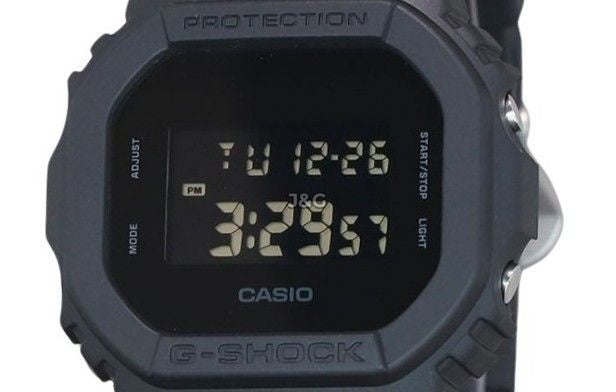 Casio G-Shock Quartz movement Blue Male DW-5600UBB-1. A brand-new Casio G-Shock watch featuring a Blue dial. Side view. - view 2