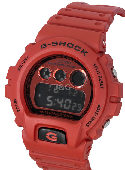 Casio G-Shock Quartz movement White Plastic Male DW-6900RRB-4. A brand-new Casio G-Shock watch featuring a White dial and a Plastic strap. Front view. - view 3