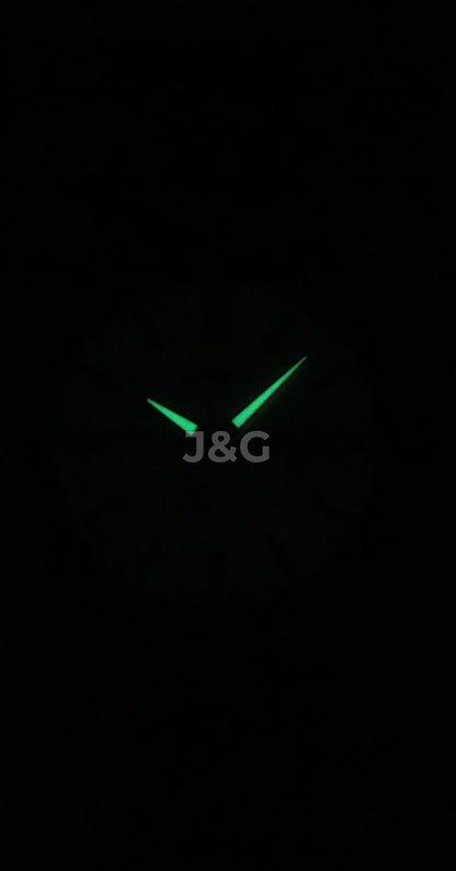 Casio Standard Date display Silver Stainless steel Male MTP-E735B-7AV. A brand-new Casio Standard watch featuring a Silver dial and a Stainless steel strap. Side view. - view 2