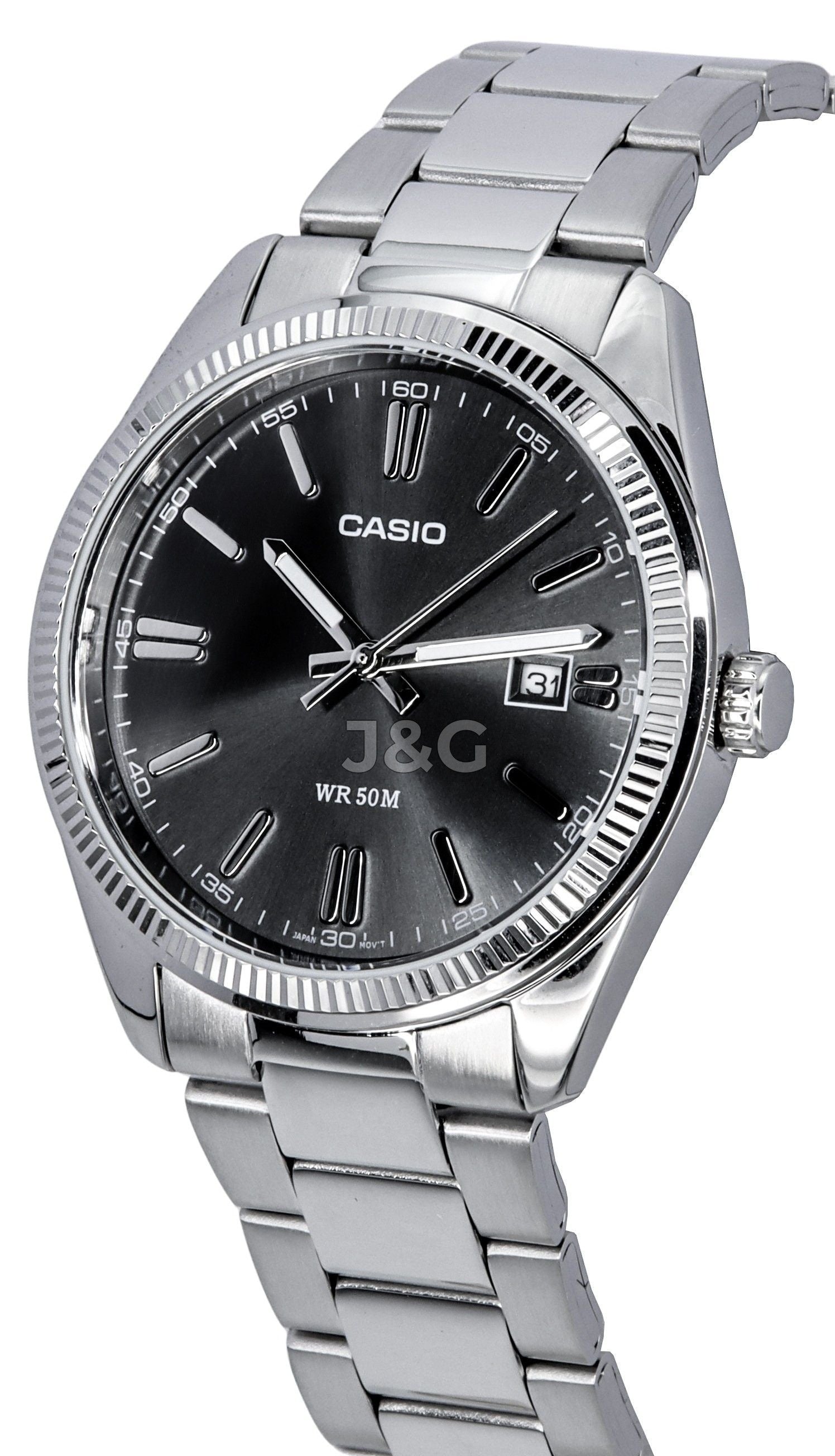 Casio Standard Quartz movement Black Stainless steel Male MTP-1302D-1A1. A brand-new Casio Standard watch featuring a Black dial and a Stainless steel strap. Front view. - view 3