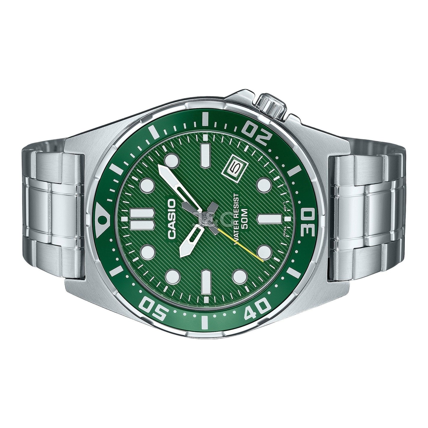 Casio Standard Quartz movement Green Stainless steel Male MTD-135D-3AV. A brand-new Casio Standard watch featuring a Green dial and a Stainless steel strap. Front view. - view 3