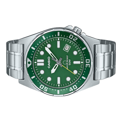 Casio Standard Quartz movement Green Stainless steel Male MTD-135D-3AV. A brand-new Casio Standard watch featuring a Green dial and a Stainless steel strap. Front view. - view 3