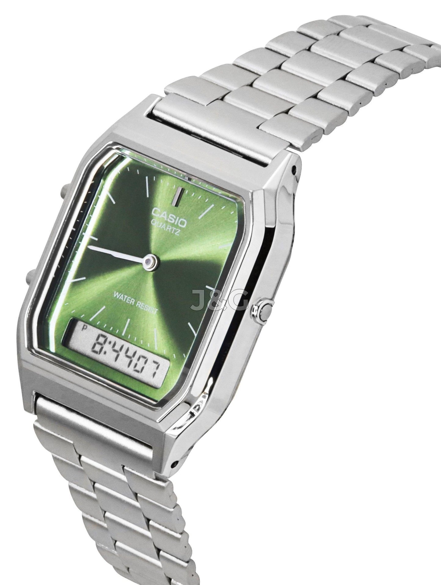 Casio Vintage Quartz movement Green Male AQ-230A-3AMQY. A brand-new Casio Vintage watch featuring a Green dial. Side view. - view 2