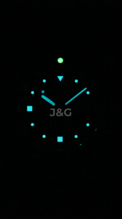 Citizen Automatic movement Black Stainless steel Male NH7531-50E. A brand-new Citizen watch featuring a Black dial and a Stainless steel strap. Angled view. - view 2