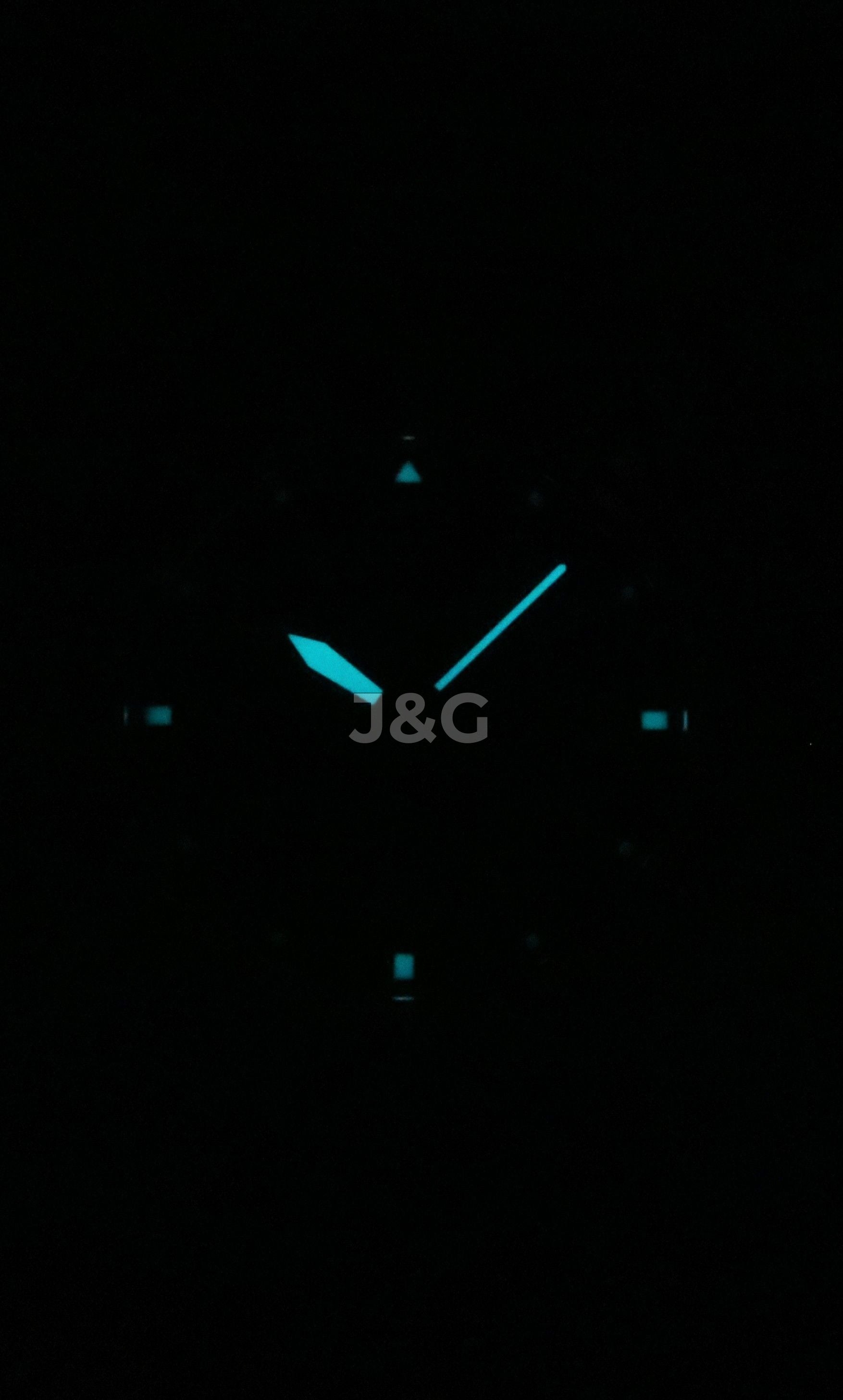 Citizen Eco-Drive Quartz movement Green Stainless steel Male AW1571-76X. A brand-new Citizen Eco-Drive watch featuring a Green dial and a Stainless steel strap. Front view. - view 2