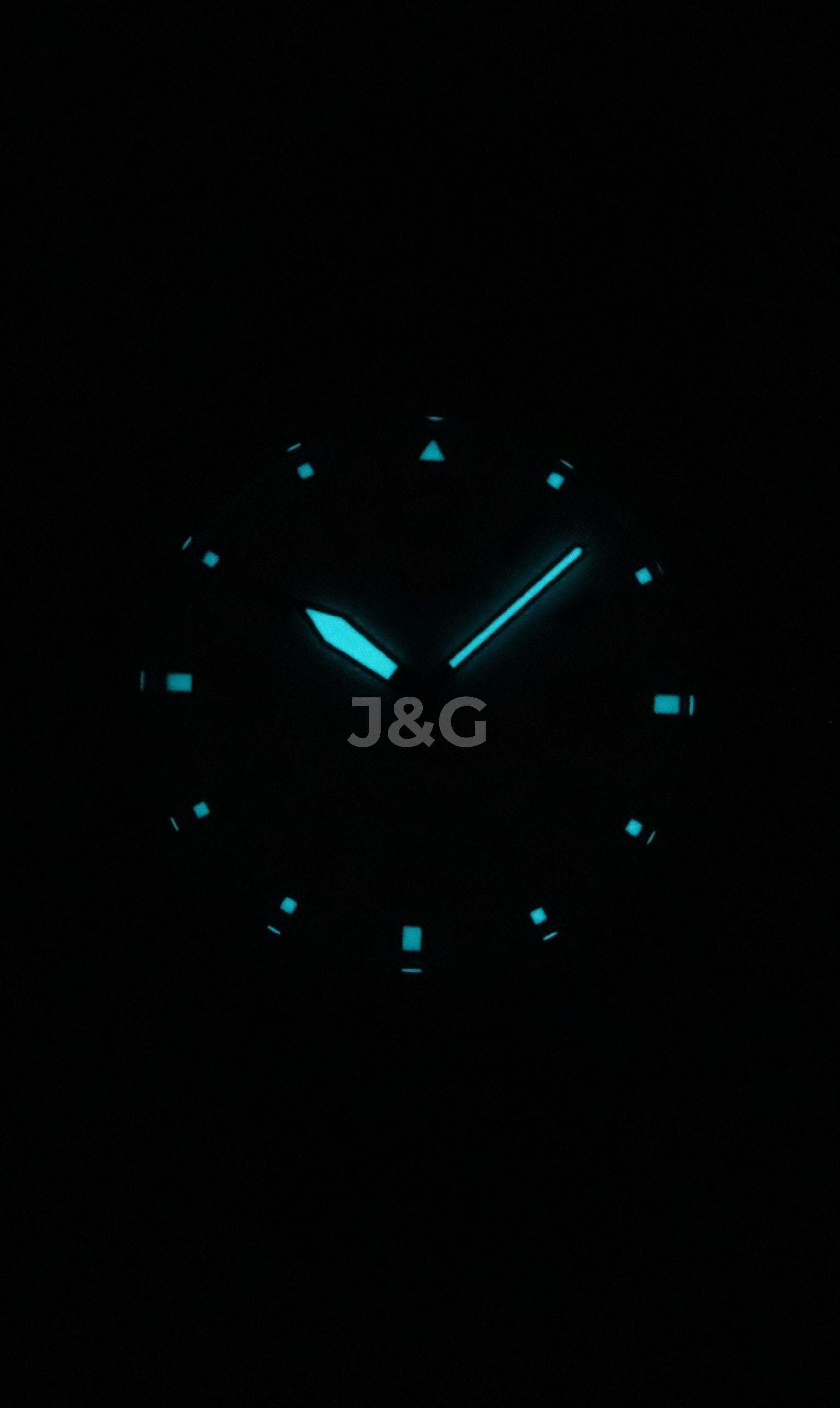 Citizen Eco-Drive White Nylon Male AW1571-09A. A brand-new Citizen Eco-Drive watch featuring a White dial and a Nylon strap. Front view. - view 2