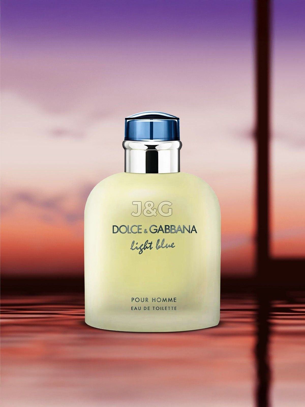 Dolce & Gabbana Light Blue Male 3423473020516-US5. A brand-new Dolce & Gabbana Light Blue watch. Angled view. - view 3