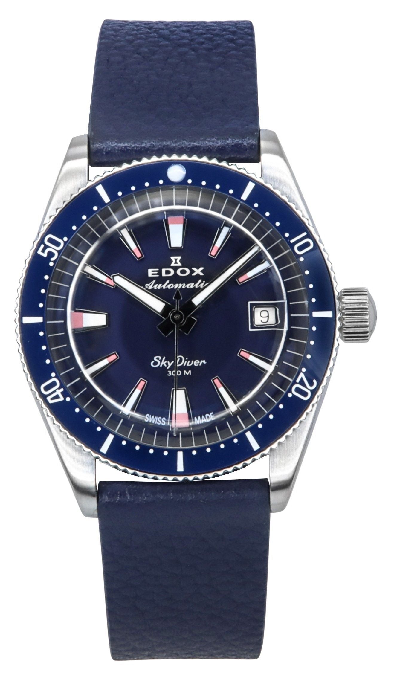 Edox Skydiver Limited Special Blue Dial Automatic Diver's. A brand-new Edox Skydiver watch featuring a Blue dial. Side view.