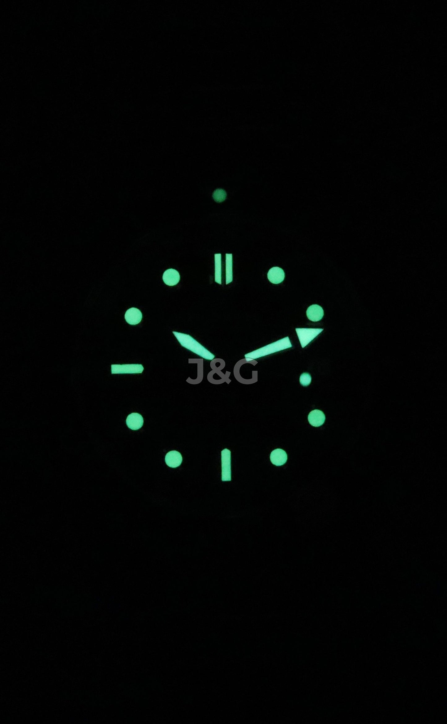 Edox Neptunian Automatic movement Black Stainless steel Male 808013NMNIN. A brand-new Edox Neptunian watch featuring a Black dial and a Stainless steel strap. Front view. - view 2