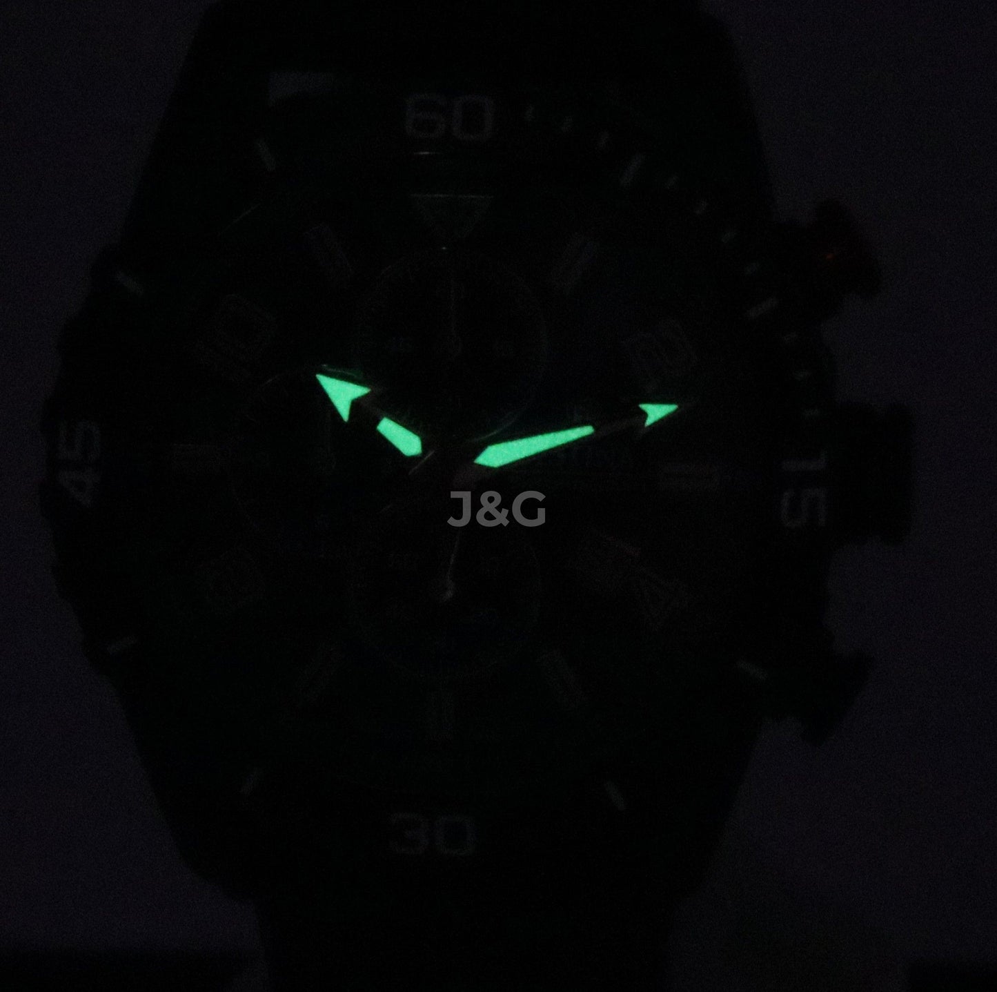 Festina Chronograph Date display Blue Leather Male F20519-2. A brand-new Festina Chronograph watch featuring a Blue dial and a Leather strap. Angled view. - view 2