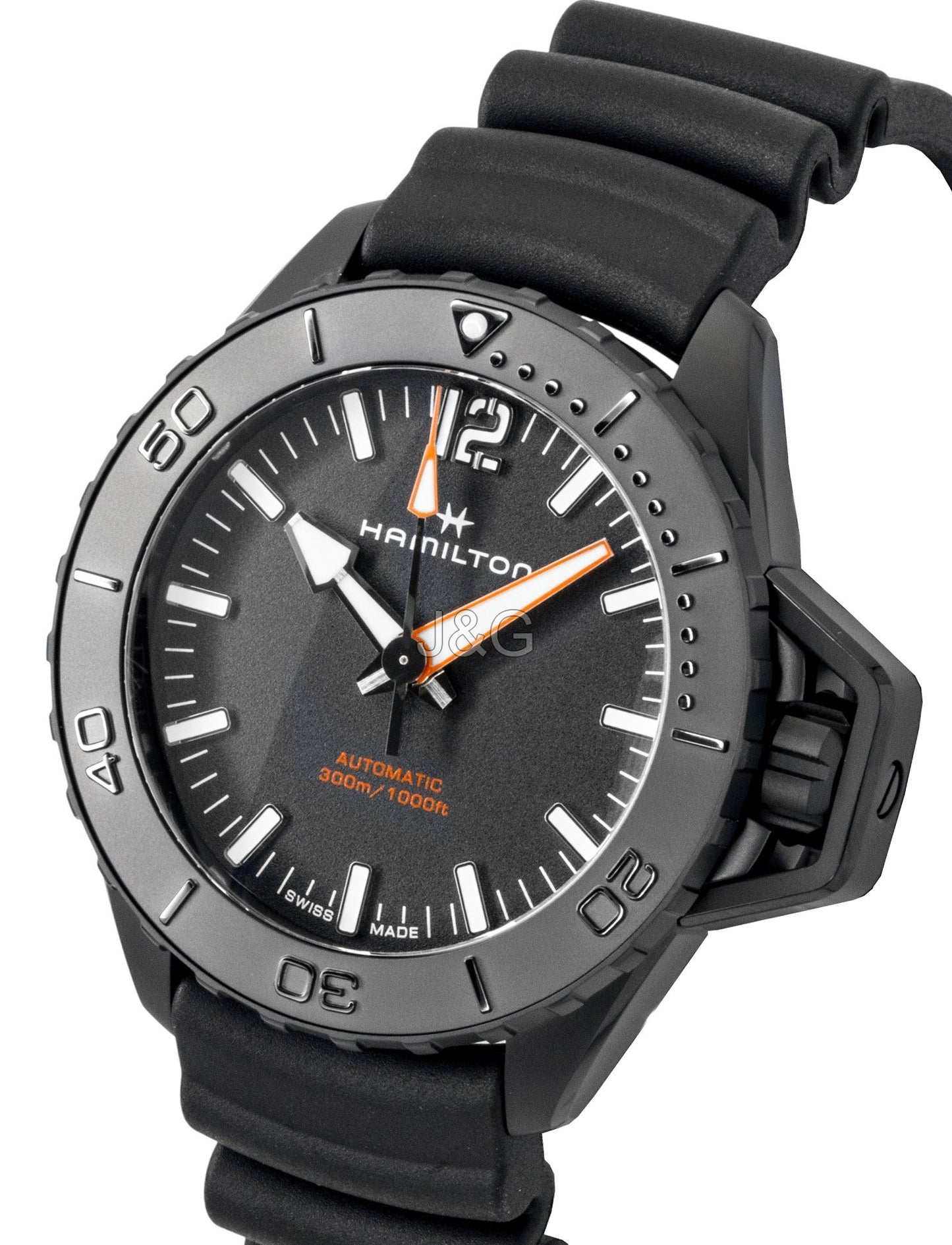 Hamilton Khaki Frogman Rubber Strap Black Dial Automatic. A brand-new Hamilton Khaki watch featuring a Black dial and a Rubber strap. Angled view. - SEQ_3