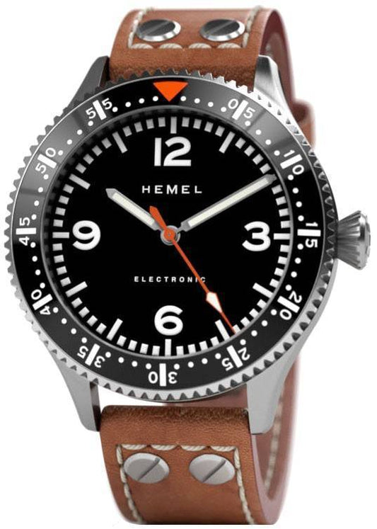 Hemel Stratus Matte Black With Super-LumiNova Dial Quartz. A brand-new Hemel Stratus watch featuring a Leather strap. Side view.