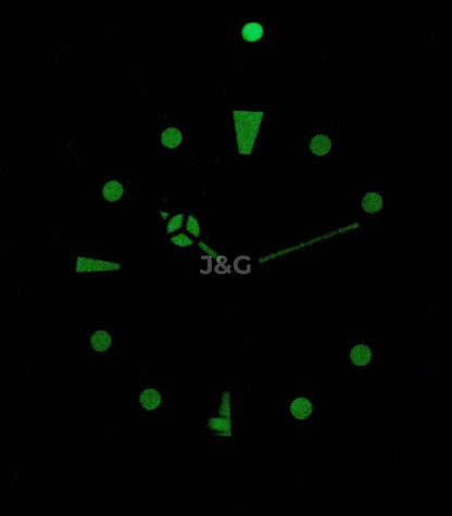 Invicta Pro Diver Automatic movement White Stainless steel Male INV30091. A brand-new Invicta Pro Diver watch featuring a White dial and a Stainless steel strap. Front view. - view 2