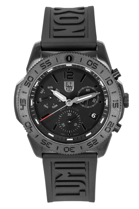 Luminox Pacific Diver Chronograph Rubber Strap Black Dial. A brand-new Luminox watch featuring a Black dial and a Rubber strap. Side view.