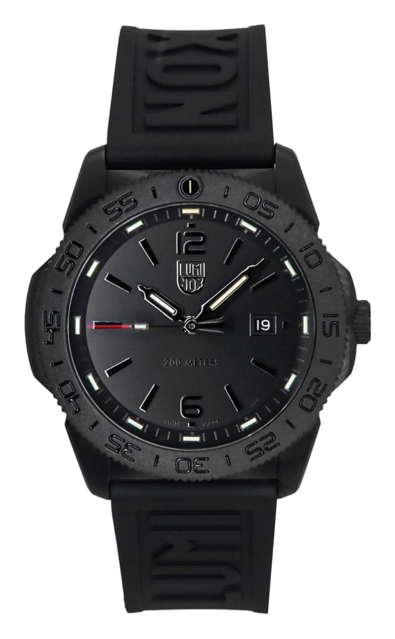 Luminox Pacific Diver Rubber Strap Black Dial Quartz 200M. A brand-new Luminox watch featuring a Black dial and a Rubber strap. Front view.