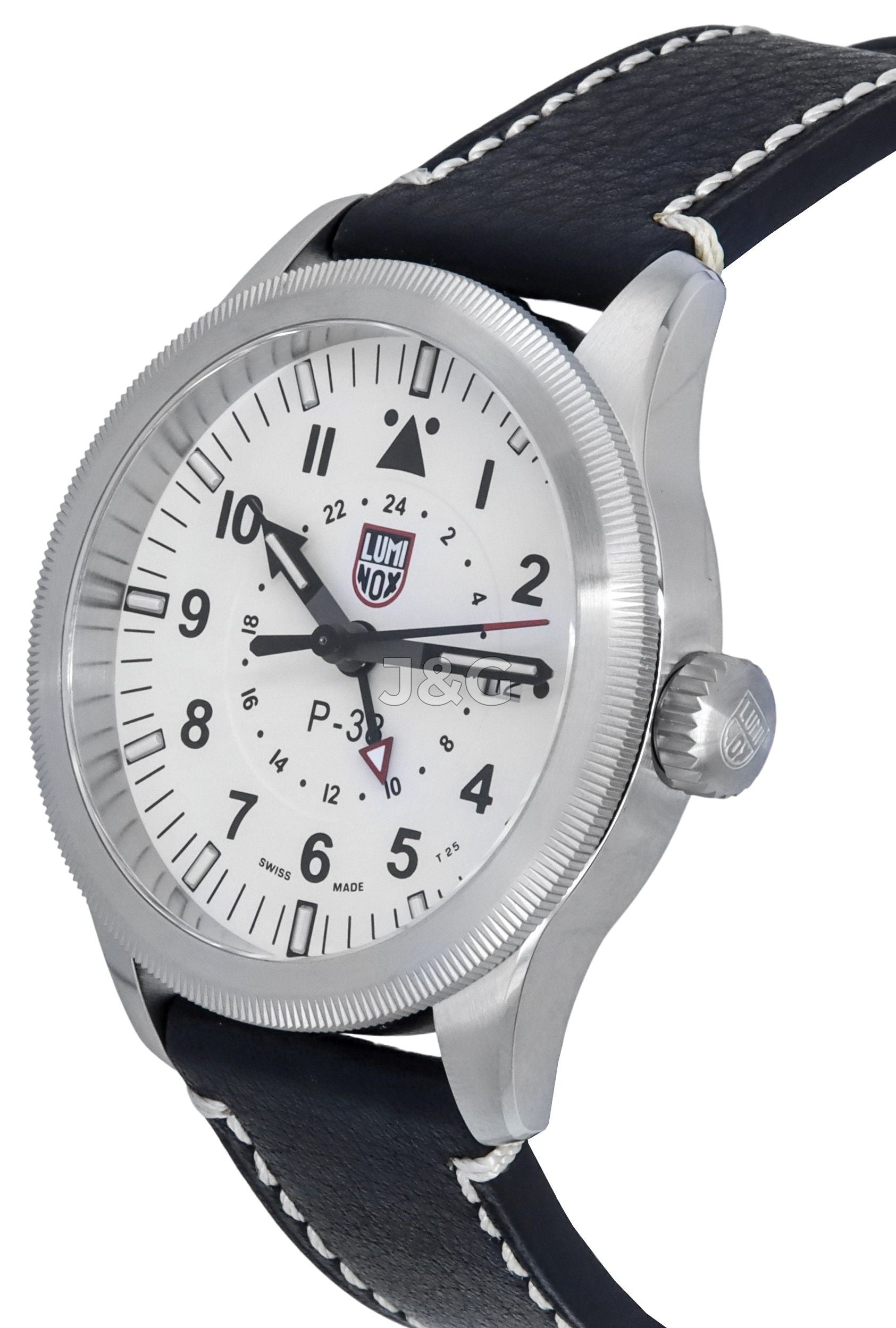 Luminox Air Date display White Leather Male XA.9527. A brand-new Luminox Air watch featuring a White dial and a Leather strap. Front view. - view 2