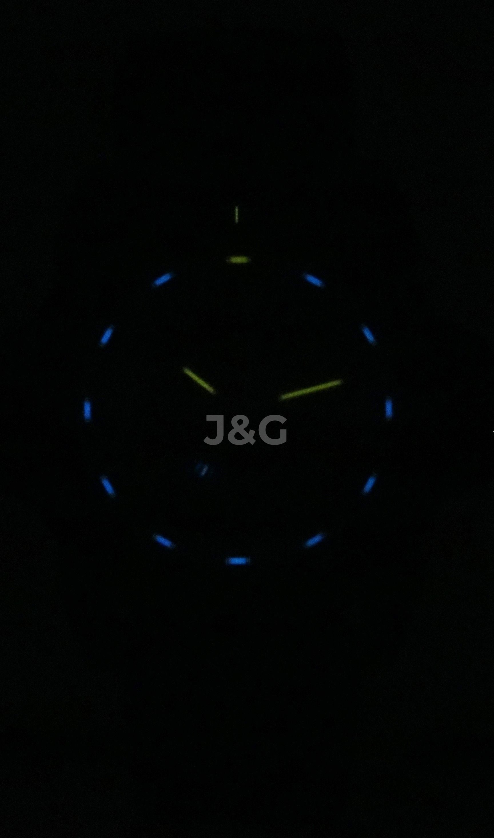 Luminox Quartz movement Black Male XS.3255.CB.NSF. A brand-new Luminox watch featuring a Black dial. Front view. - view 2