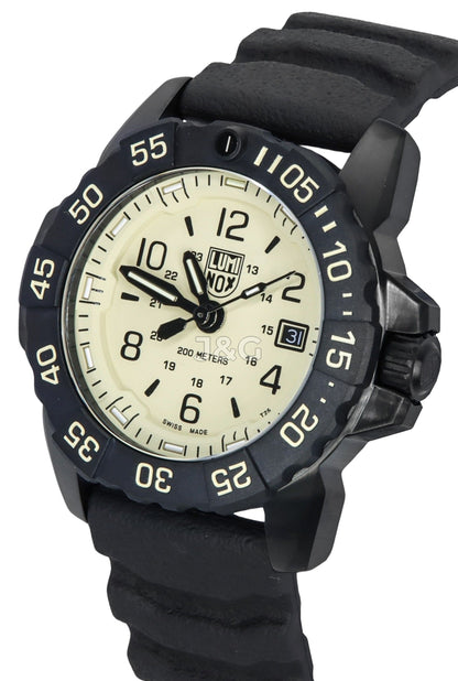 Luminox Quartz movement Blue Male XS.3251.CBNSF.SET. A brand-new Luminox watch featuring a Blue dial. Front view. - view 3