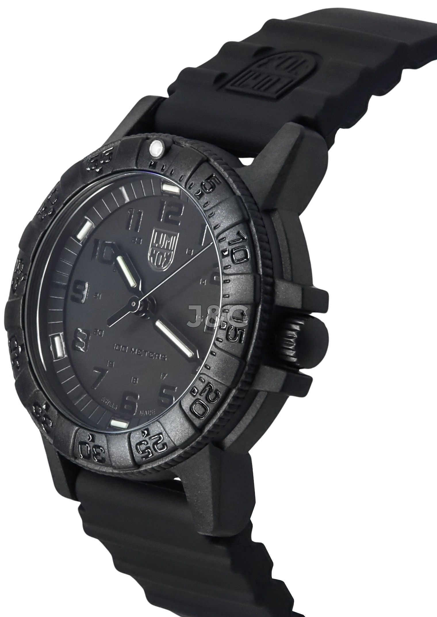 Luminox Sea Leatherback Turtle Quartz movement Black Silicone Male XS.0301.BO.L. A brand-new Luminox Sea watch featuring a Black dial and a Silicone strap. Angled view. - view 2