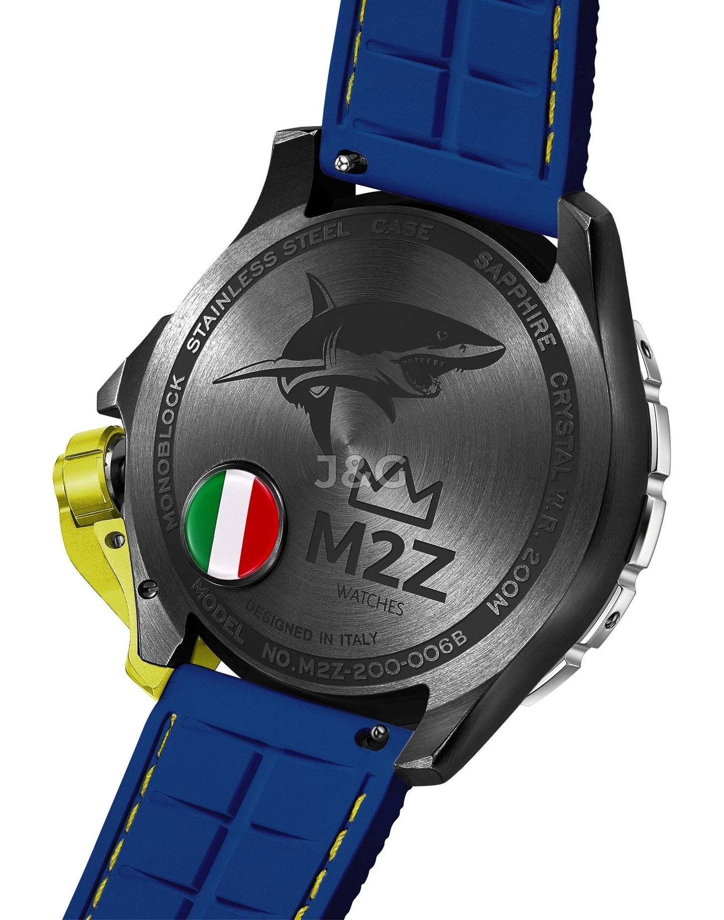 M2Z Diver 200 Automatic movement Grey Stainless steel Male 200-006B.-.MZ. A brand-new M2Z Diver 200 watch featuring a Grey dial and a Stainless steel strap. Angled view. - view 4